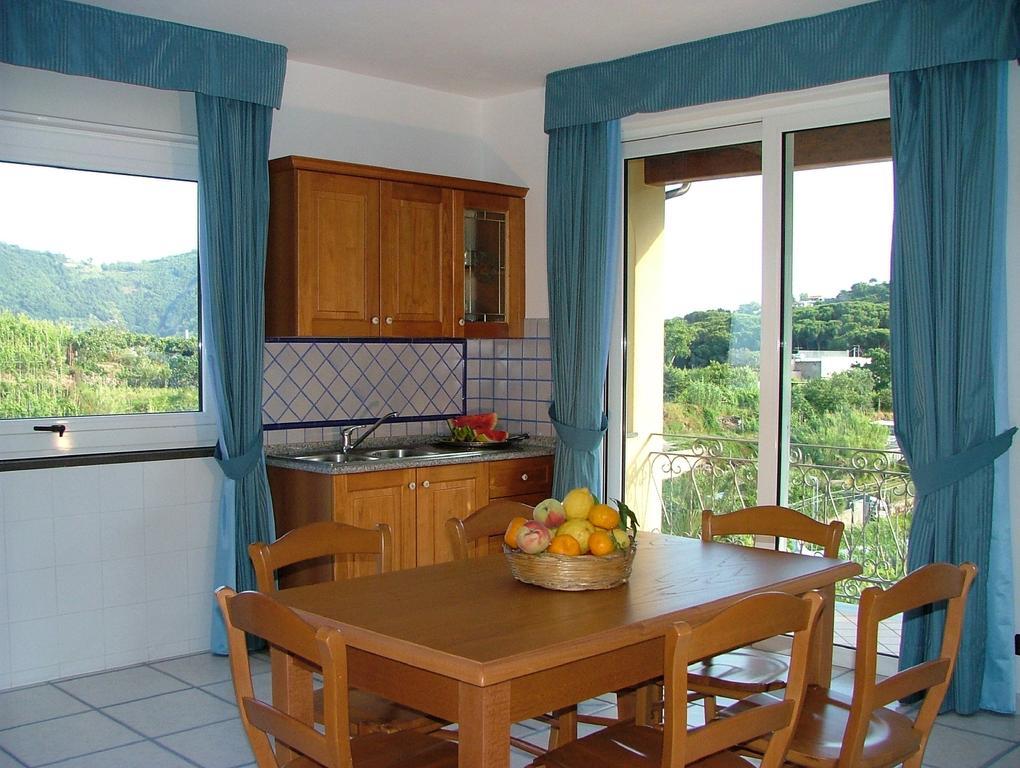 Villa Rosalia Barano dʼIschia Cameră foto